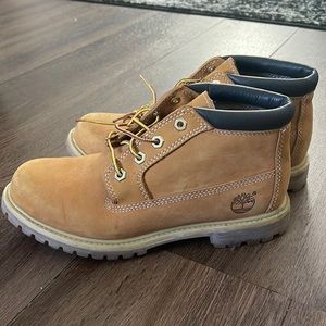 Timberland Women’s Nellie Waterproof Chukka Boots